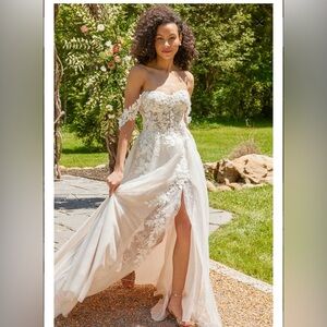 Wedding dress size 8